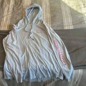 Vineyard Vines t-shirt hoodie